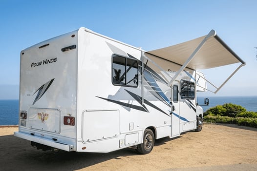 Class C Motorhome W/Slide-Out 26-28