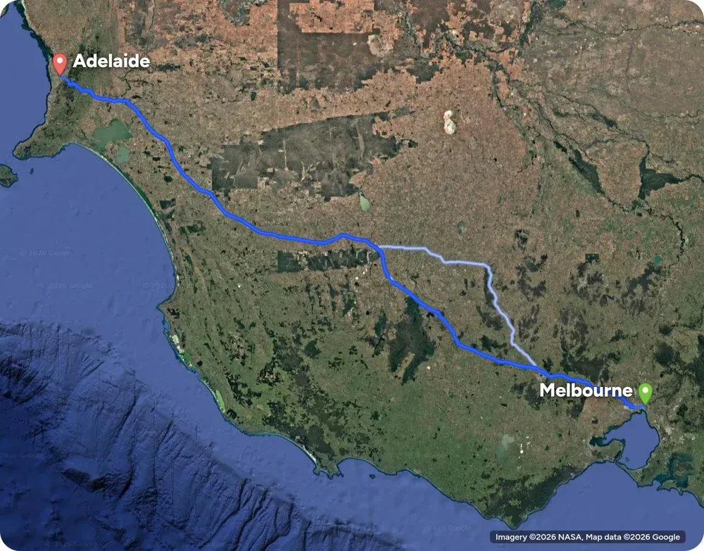 Satellite map of the Melbourne to Adelaide drive on the Western Highway via Ballarat, Horsham and Bordertown, with a lighter alternative route further north