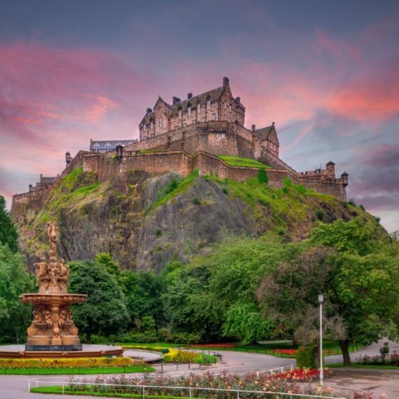 Scottish Splendour: 7-Days From Edinburgh's Charm to Highland Harmony